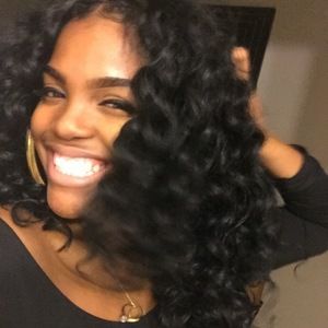 Meet your Posher, Iana